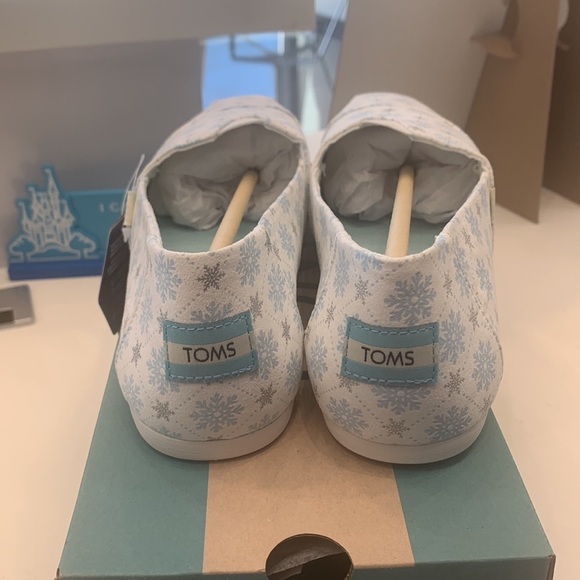 Toms ❄️ snowflake shoes - Picture 5 of 10